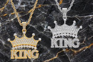 KINGS CROWN iced out Pendant and Chain